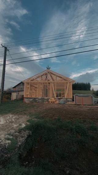 ...néhány hónap múlva bokrétával